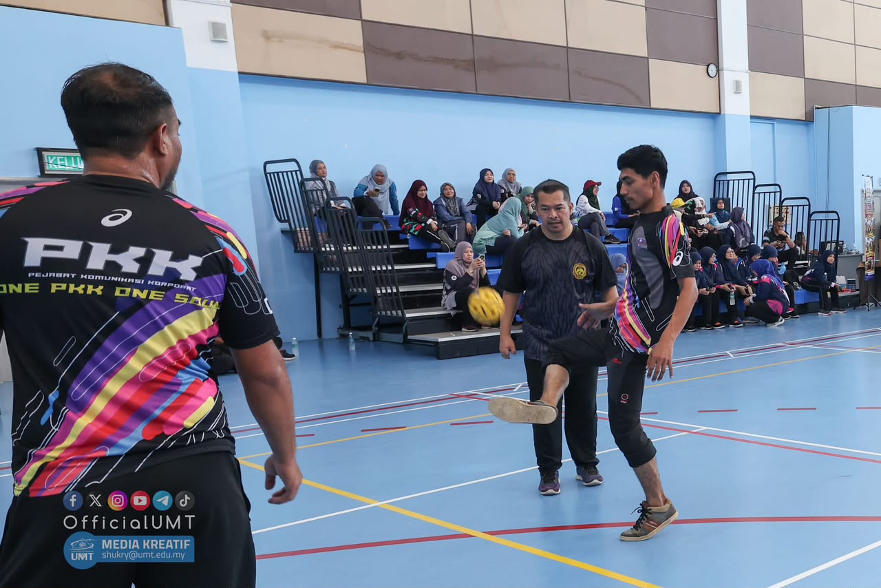 SUKAN RAKYAT R&R@UMT 2026 ERATKAN UKHUWAH WARGA UMT MELALUI SEMANGAT KESUKANAN